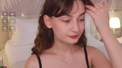 Snapshot of lolaprise chatting on 09/20/25, 04:46 Lola online show from 09/20/25, 04:46