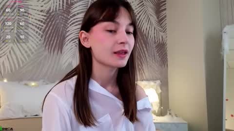 Snapshot of lolaprise chatting on 10/20/25, 01:50 Lola online show from 10/20/25, 01:50