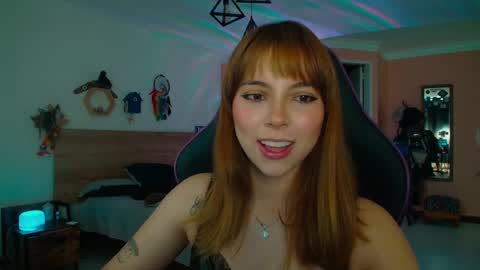 Snapshot of lolaverse chatting on 09/22/25, 07:16 Lola doll online show from 09/22/25, 07:16