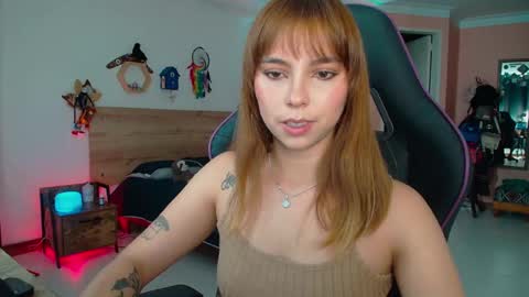 Snapshot of lolaverse chatting on 09/24/25, 08:23 Lola doll online show from 09/24/25, 08:23