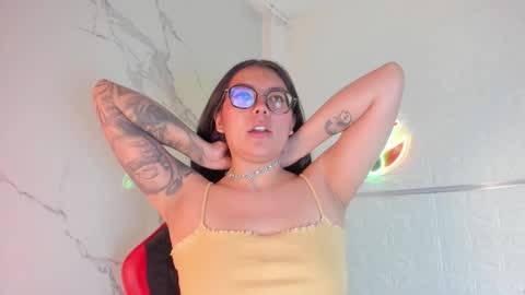 Lola online show from 10/22/25, 11:32