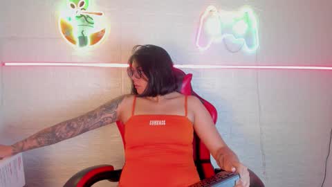 Lola online show from 11/15/25, 11:40