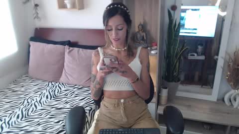 Dear tippers follow me on my new cb account lennarogers online show from 02/23/25, 09:26