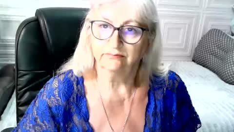 Snapshot of lolkaalyss chatting on 07/12/26, 11:12 LolkaAlyss online show from 07/12/26, 11:12