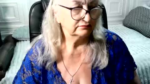 Snapshot of lolkaalyss chatting on 07/18/26, 08:40 LolkaAlyss online show from 07/18/26, 08:40