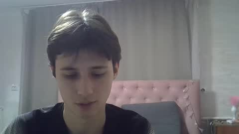 Snapshot of lolli_pop2024 chatting on 12/19/25, 02:13 lolli_pop2024 online show from 12/19/25, 02:13