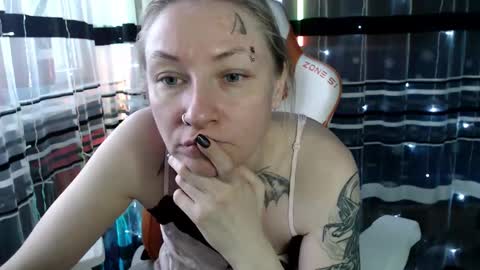 Lisa online show from 01/10/26, 08:38