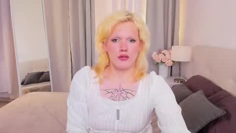 lollita online show from 03/01/26, 03:36