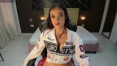 lolly18_ online show from 01/25/25, 08:00