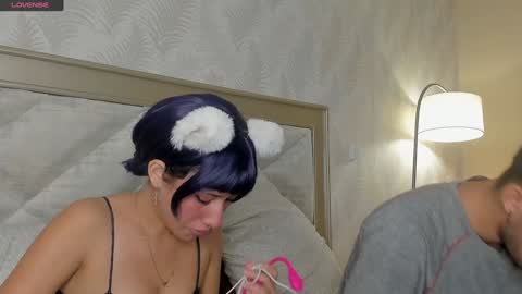 Snapshot of lolly_polie chatting on 01/11/25, 01:32 Lolly and neighbor online show from 01/11/25, 01:32