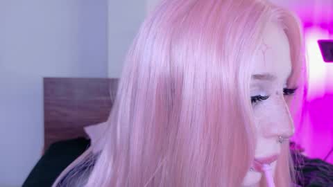 Kari online show from 06/08/26, 07:31