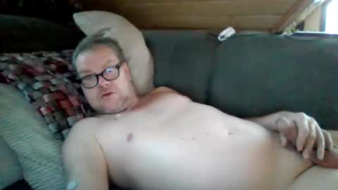 Snapshot of lomax01 chatting on 12/01/25, 07:02 lomax01 online show from 12/01/25, 07:02