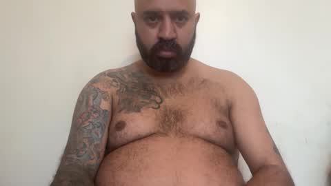 london_lad_101 online show from 02/05/26, 10:42