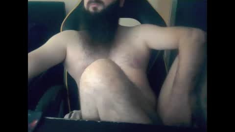 Snapshot of london_man1988 chatting on 11/01/25, 07:43 london_man1988 online show from 11/01/25, 07:43