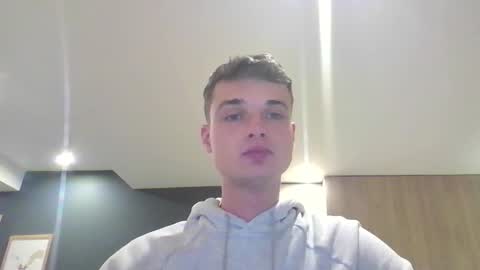 Snapshot of london_tomy chatting on 09/18/25, 10:45 london_tomy online show from 09/18/25, 10:45