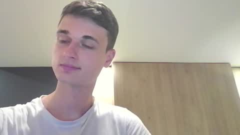 Snapshot of london_tomy chatting on 09/24/25, 12:58 london_tomy online show from 09/24/25, 12:58