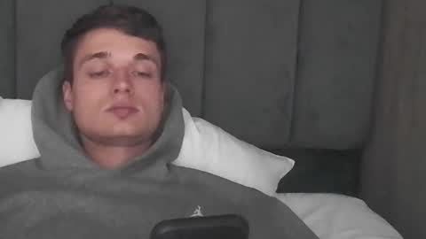 Snapshot of london_tomy chatting on 10/22/25, 08:08 london_tomy online show from 10/22/25, 08:08