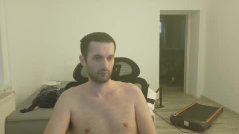 Snapshot of londonboy918070 chatting on 03/02/25, 11:29 londonboy918070 online show from 03/02/25, 11:29