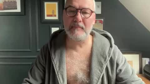 EnglishBear online show from 02/20/26, 09:21