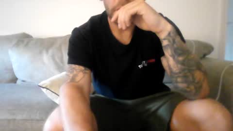 londonguy5678910 online show from 06/20/26, 07:38