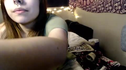 Snapshot of londonray chatting on 07/16/26, 11:44 londonray online show from 07/16/26, 11:44