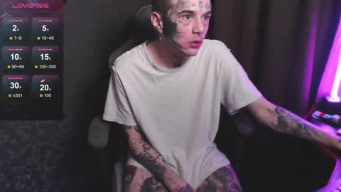 Snapshot of lone1ycrystal chatting on 01/07/25, 04:37 Chris online show from 01/07/25, 04:37