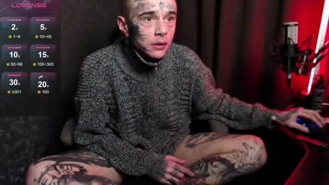 Snapshot of lone1ycrystal chatting on 01/24/25, 05:11 Chris online show from 01/24/25, 05:11