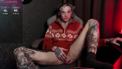 Snapshot of lone1ycrystal chatting on 01/26/25, 12:43 Chris online show from 01/26/25, 12:43