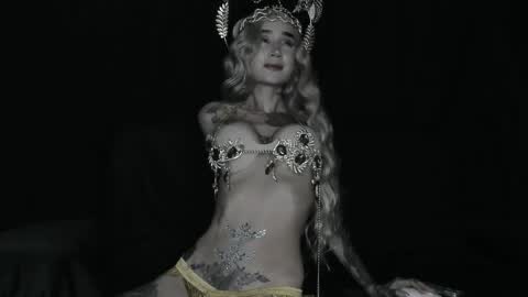 SABRINA online show from 11/04/25, 01:48