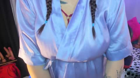 Jennifer  online show from 09/19/25, 09:26