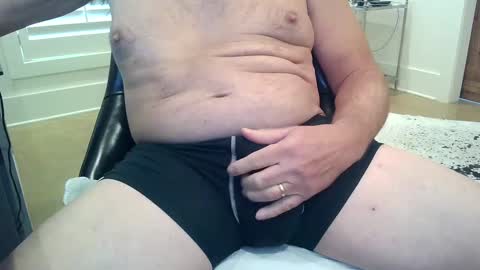 Snapshot of lonelytraveler69_ chatting on 12/13/24, 05:32 JustaGuyinMS online show from 12/13/24, 05:32