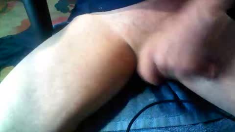 Snapshot of lonesomej69 chatting on 01/19/25, 01:00 lonesomej69 online show from 01/19/25, 01:00