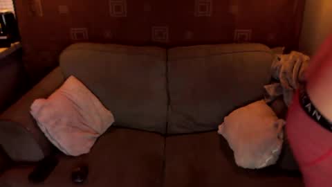 lonewolfgarage online show from 12/25/24, 12:48