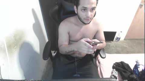 Marvin Santiago online show from 11/08/25, 02:34