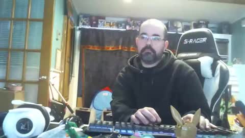 Snapshot of longandcut99 chatting on 03/13/26, 03:18 longandcut99 online show from 03/13/26, 03:18