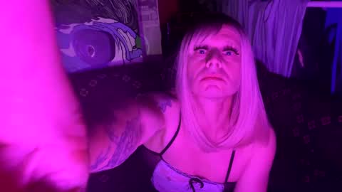 Snapshot of longbeachcd69 chatting on 01/02/25, 12:03 longbeachcd69 online show from 01/02/25, 12:03