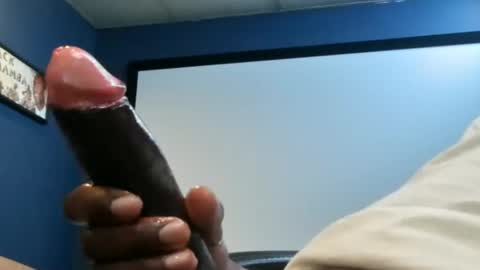 Snapshot of longblack37 chatting on 12/26/24, 01:18 slim reaper online show from 12/26/24, 01:18