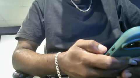 Snapshot of longblack37 chatting on 01/18/25, 08:31 slim reaper online show from 01/18/25, 08:31