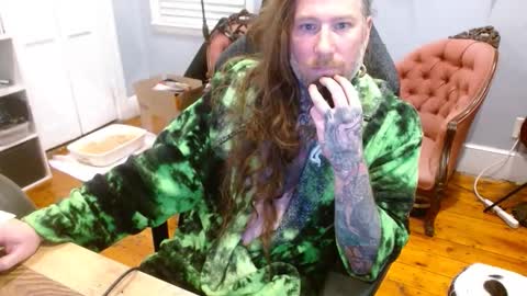 longhair online show from 10/22/25, 07:13