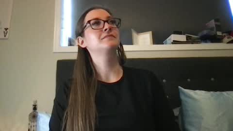 Snapshot of longhairbeautyxoxo chatting on 12/12/24, 07:15 Wima online show from 12/12/24, 07:15