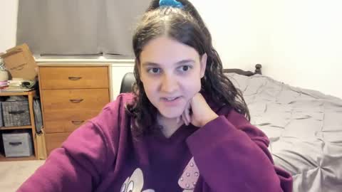 Snapshot of longhairbigbewbs chatting on 09/23/25, 12:46 Rose online show from 09/23/25, 12:46