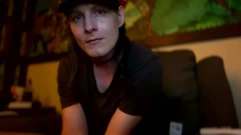 Snapshot of longhotlegs chatting on 12/02/24, 10:28 Nobody online show from 12/02/24, 10:28