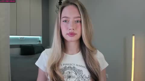 Eva online show from 10/06/25, 07:39