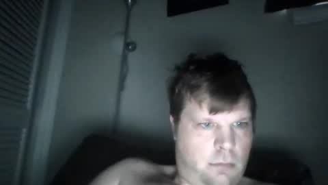 Snapshot of longtime606 chatting on 12/16/24, 02:38 longtime606 online show from 12/16/24, 02:38