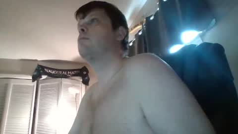 Snapshot of longtime606 chatting on 12/17/24, 03:28 longtime606 online show from 12/17/24, 03:28