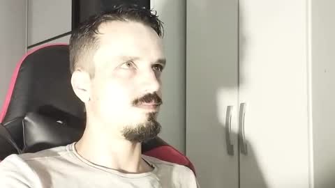 Snapshot of lookaz4010 chatting on 12/02/24, 10:50 Lucas online show from 12/02/24, 10:50