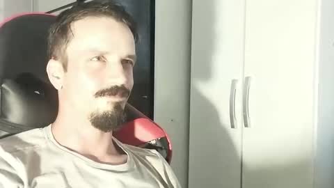 Snapshot of lookaz4010 chatting on 12/30/24, 01:14 Lucas online show from 12/30/24, 01:14