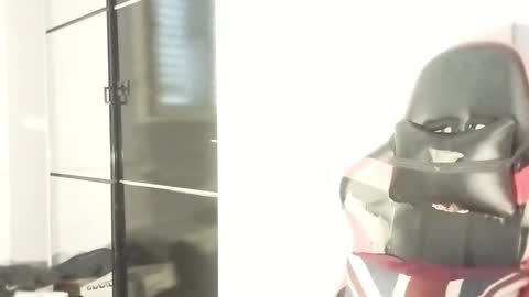 Snapshot of lookaz4010 chatting on 03/11/25, 03:45 Lucas online show from 03/11/25, 03:45