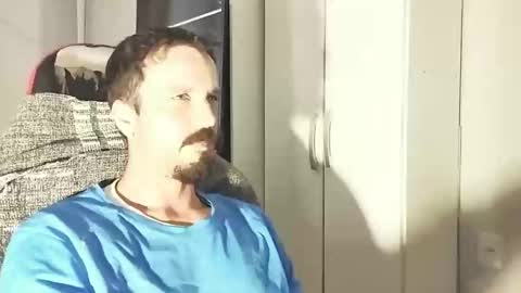 Lucas online show from 11/25/25, 02:17