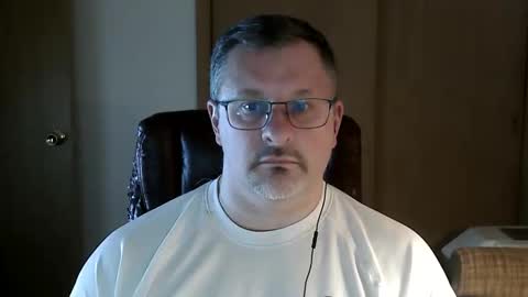 Snapshot of lookin75 chatting on 03/14/26, 01:12 lookin75 online show from 03/14/26, 01:12